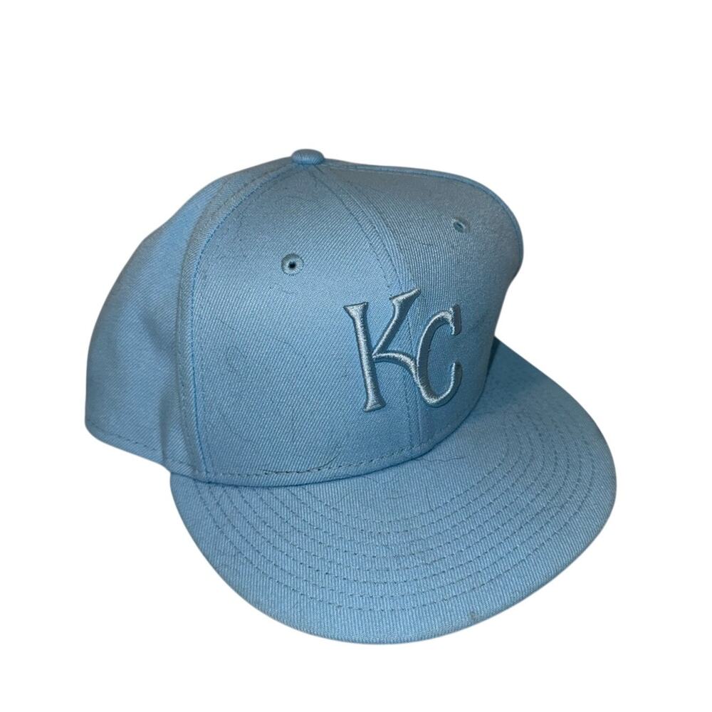 KANSAS CITY ROYALS MLB 9FIFTY SnapBack Embroidered Baseball Cap in Light Blue